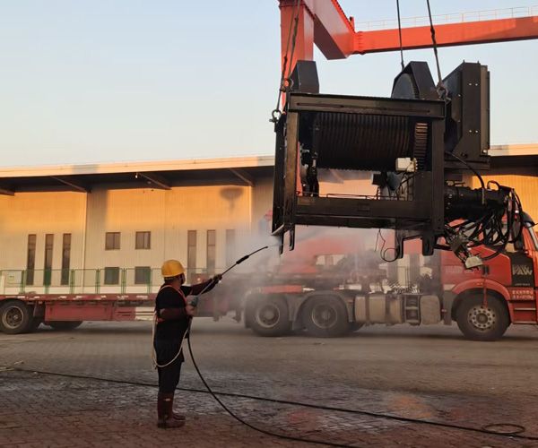 重型設(shè)備清洗